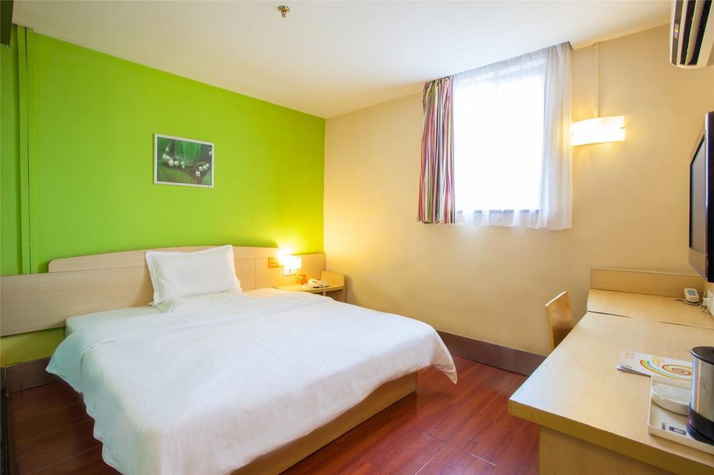 7Days Inn Shenzhen Huaqiangbei Subway Station Екстер'єр фото